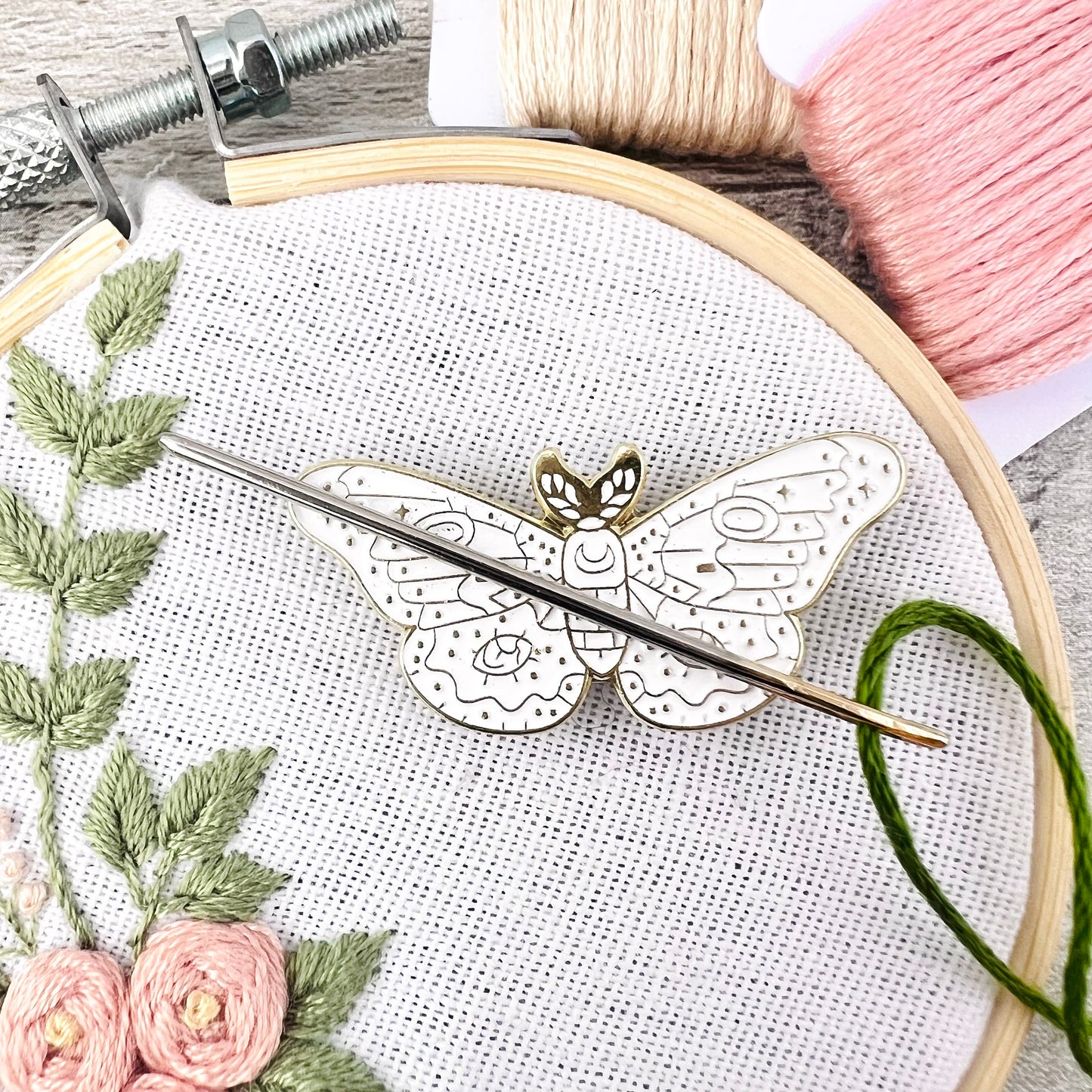 White Moth Needle Minder Needle Threader Magnetic