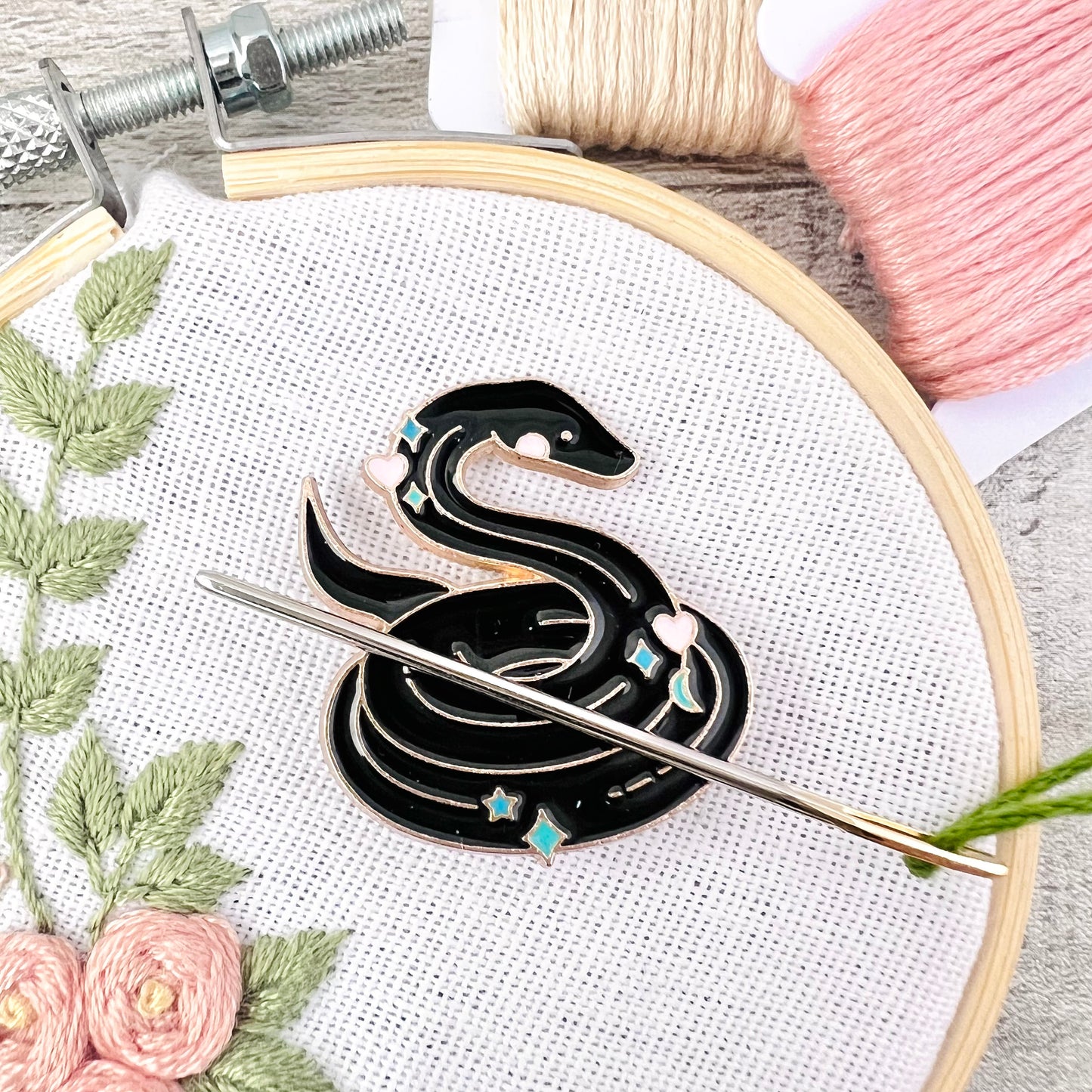 Black Snake Needle Minder Needle Threader Magnetic