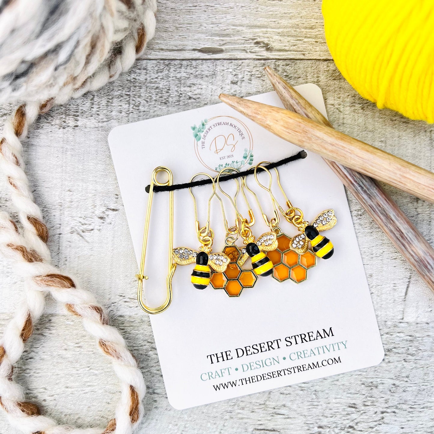 Honeycomb & Bee Stitch Markers Set - Knitting and Crochet