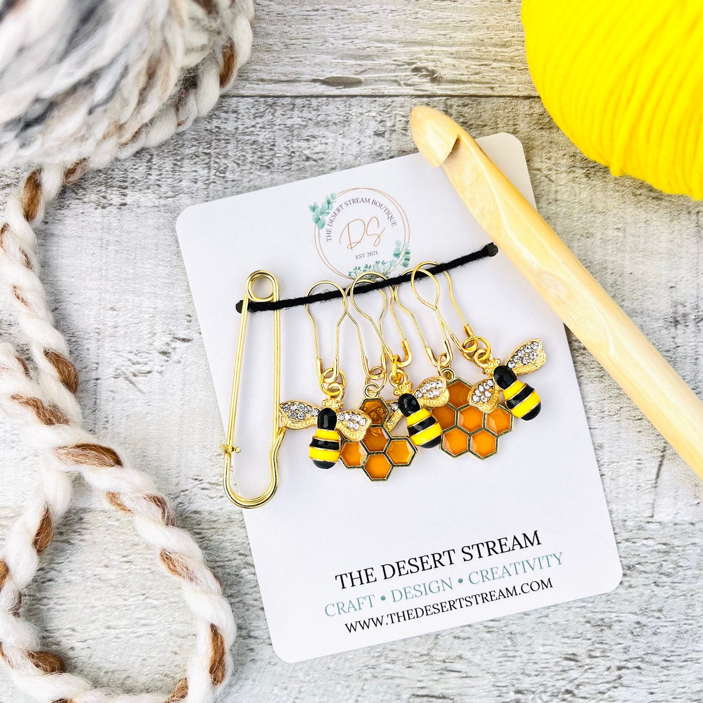 Honeycomb & Bee Stitch Markers Set - Knitting and Crochet