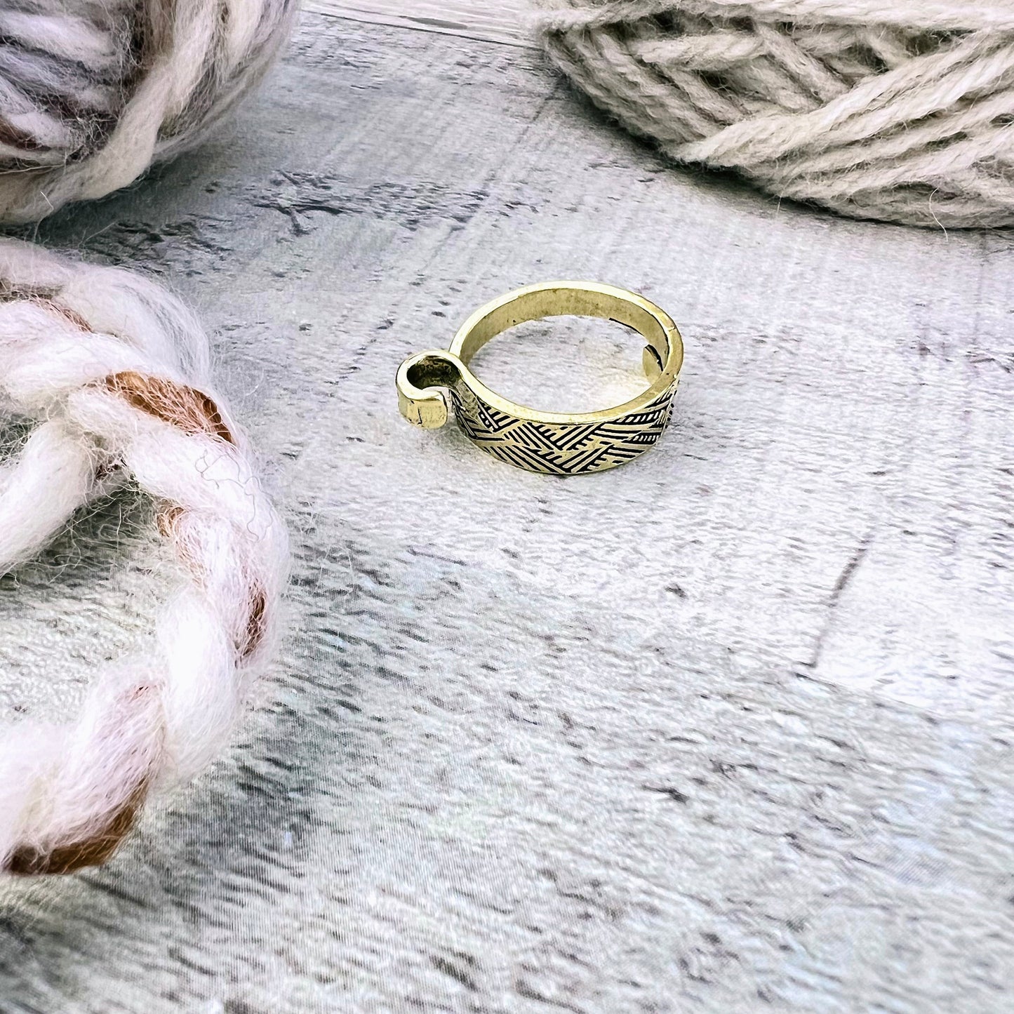 Hook Adjustable Tension Ring