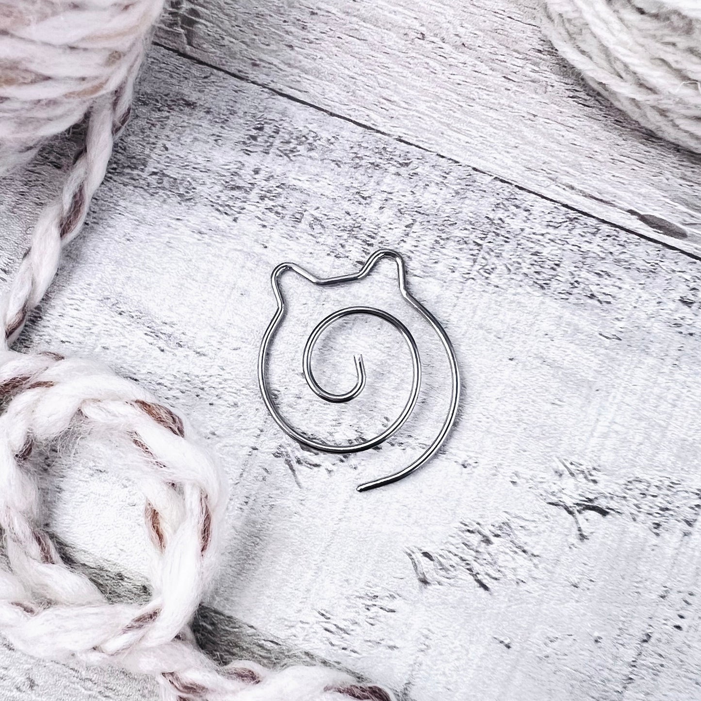 Cat Spiral Knitting Cable Needle
