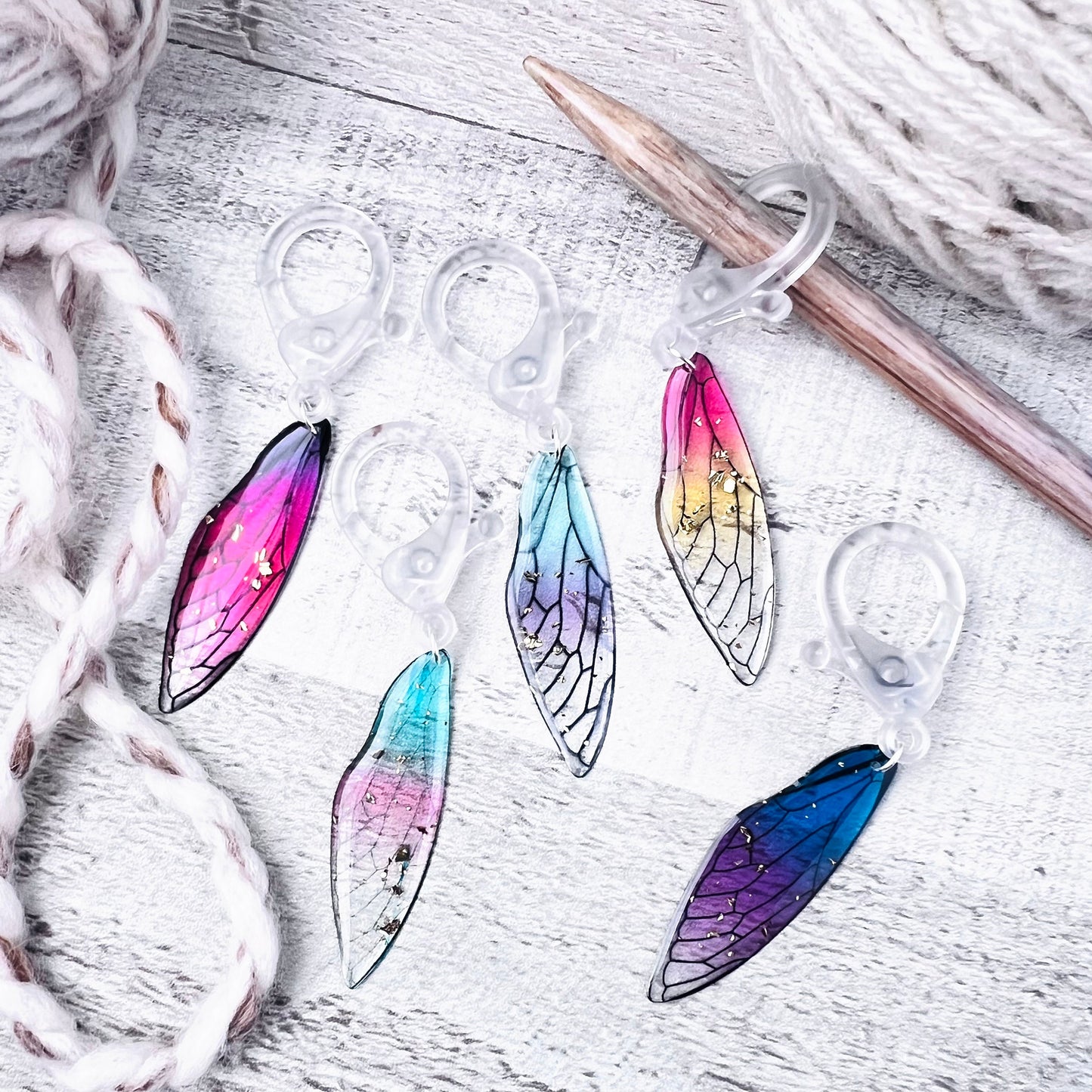 Wing Jumbo Stitch Markers